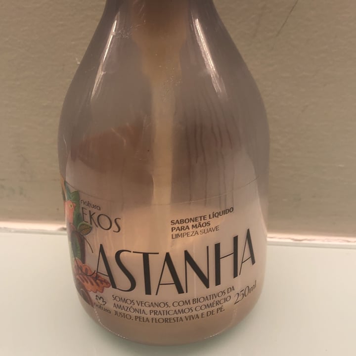 photo of Natura castanha sabonete liquido shared by @paulaliro on  29 Apr 2022 - review