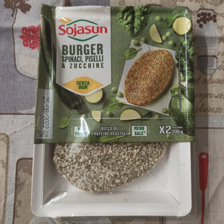 photo of Sojasun burger spinaci, piselli e zucchine shared by @elepri on  25 Aug 2022 - review