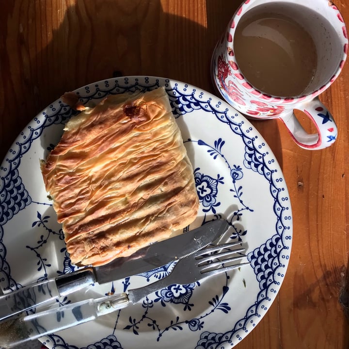 photo of Querky Cafe Vegan cheese and Spinach pastry shared by @gu on  31 Jan 2021 - review