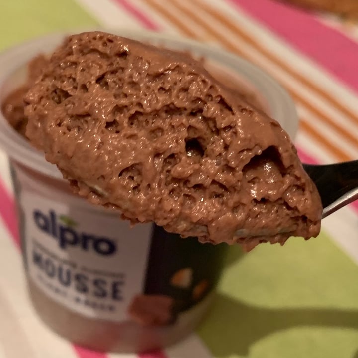 photo of Alpro Mousse de Chocolate con Almendras shared by @naivoncake on  01 Jun 2021 - review