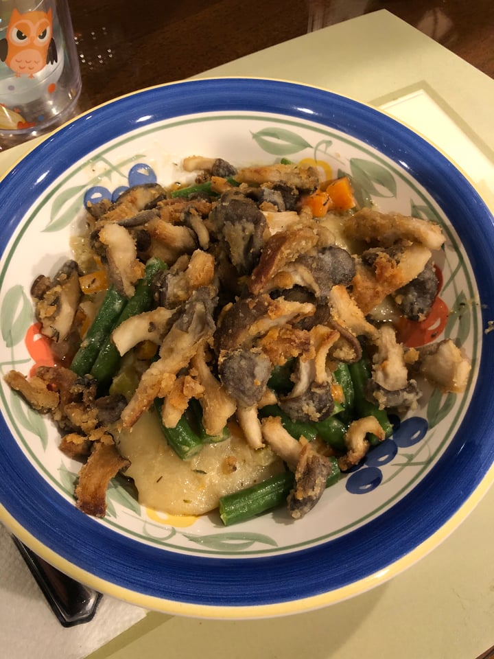photo of The Purple Carrot VEGAN CHICK’N AND DUMPLINGS with Oyster Mushrooms & Green Beans shared by @jiscilla on  01 Jan 2021 - review