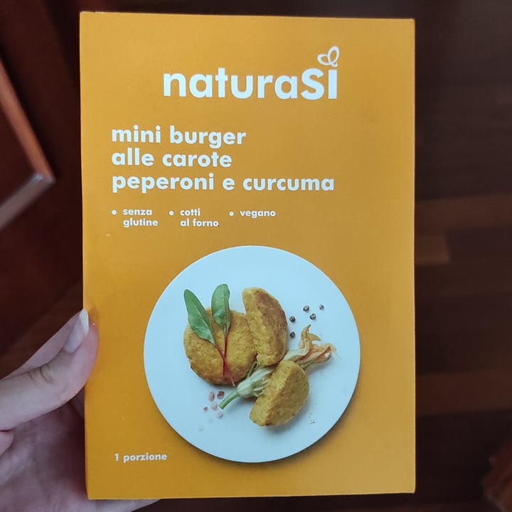 photo of Natura Sì Mini Burger alle Carote Peperoni e Curcuma shared by @alessiacal01 on  12 Oct 2022 - review