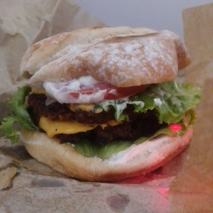 photo of Holy Vegan Double Cheezeburger shared by @minervamr on  20 Jan 2022 - review