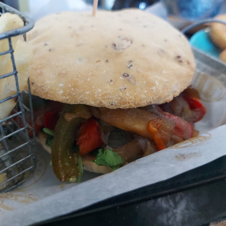 photo of A GRANEL CAMPANA Sandwich Vegan shared by @sofiadepaoli on  18 Sep 2021 - review
