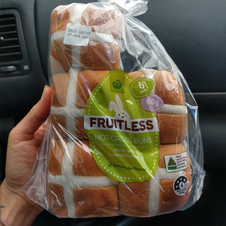 photo of Woolworths Fruitless crossbuns shared by @caromartinis on  11 Apr 2021 - review