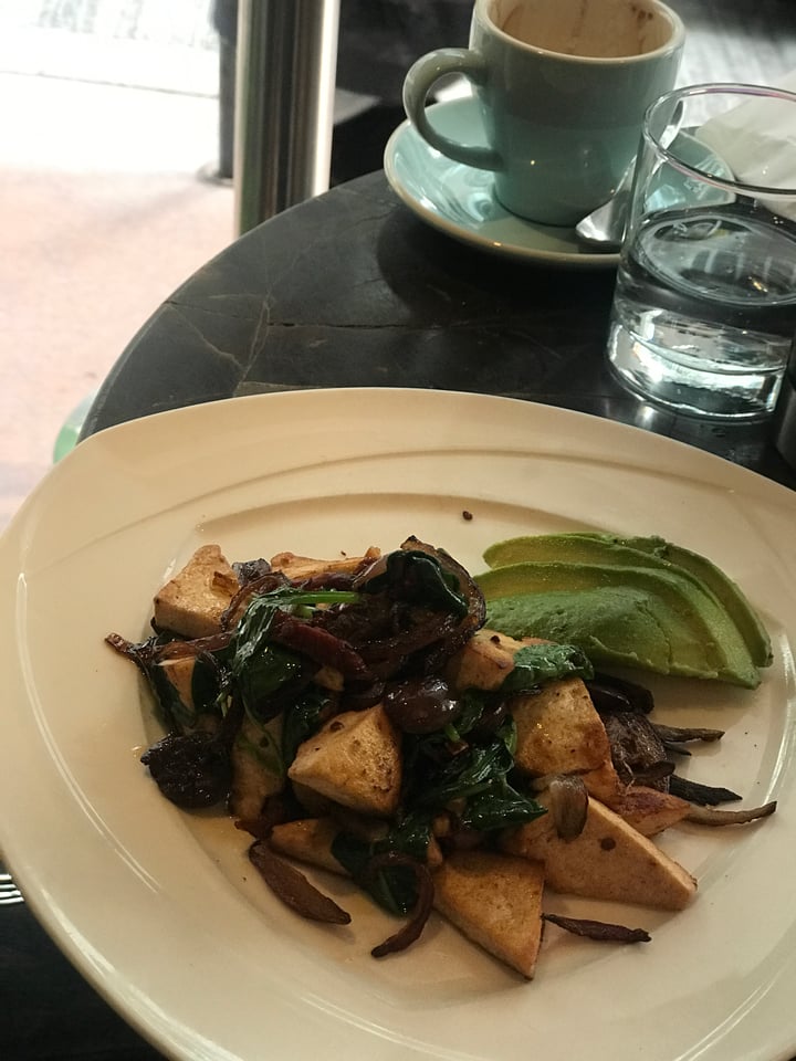photo of Wagyu Vegan Tofu Stir Fry with Sourdough shared by @govegwithcora on  04 Mar 2018 - review