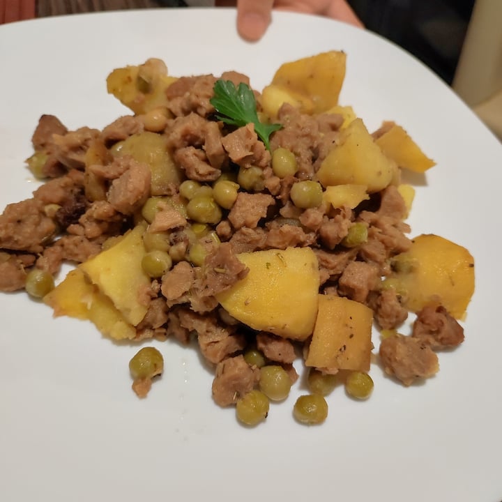 review photo of Veganda Straccetti di soia con patate e piselli shared by @albertorossi on 13 Mar 2022 - review