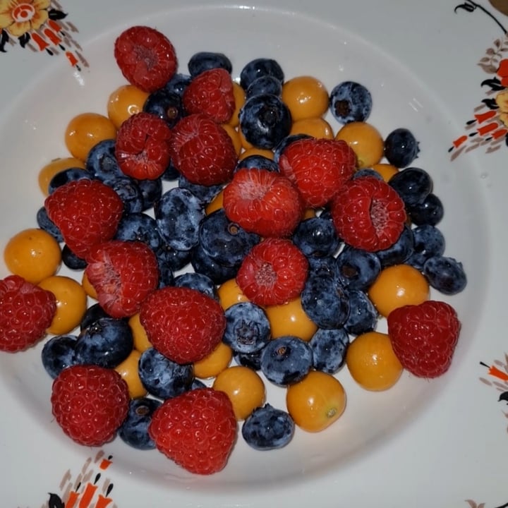 photo of Woolworths Food Blueberries shared by @vegankitchensa on  12 Oct 2021 - review