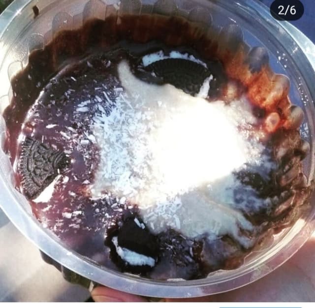 Foto del piatto “Postre de chocolate oreo”