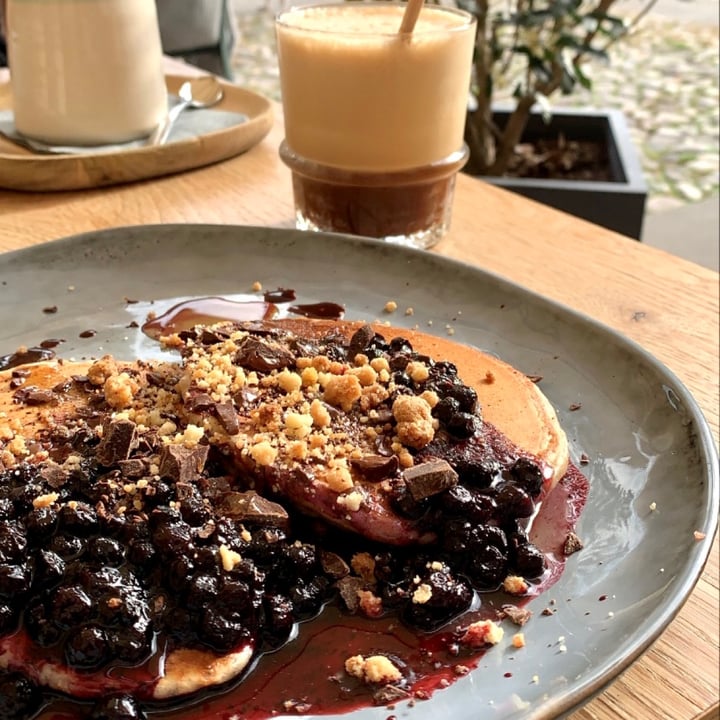 photo of Il Cucinino Pancake Con Crumble Di Mirtilli E Cioccolato shared by @laura-5 on  27 Nov 2021 - review