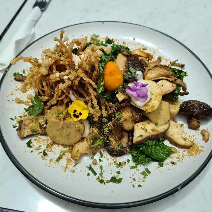 photo of Jamaica Blue Westfield Warringah Mall Vegan Goshroom shared by @emmii on  09 Feb 2021 - review