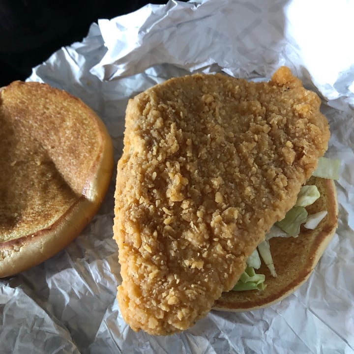 photo of Kfc Kfc Vegan "Chicken" Burger shared by @marie5ca on  27 Jun 2021 - review