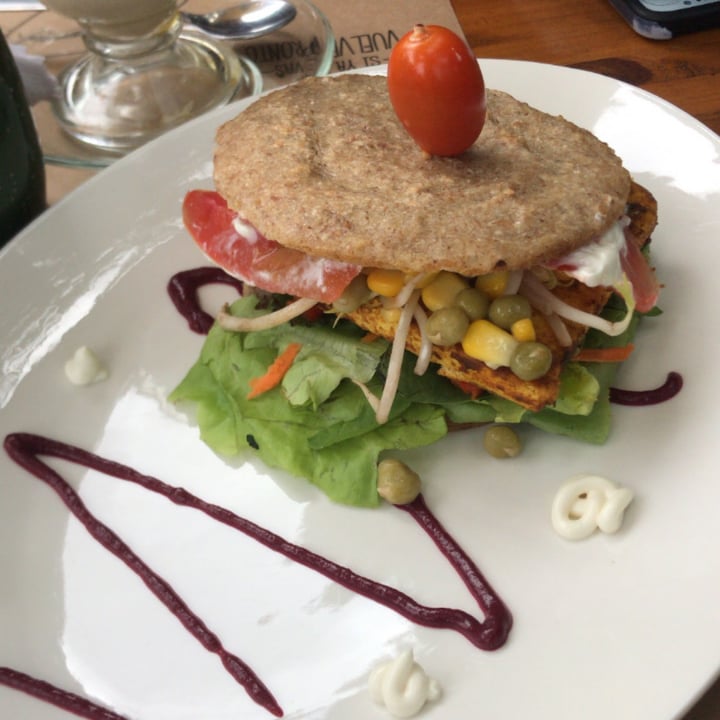 photo of Hay Amor Sandwich de tofu shared by @kalita111 on  07 Mar 2022 - review
