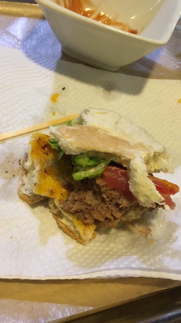 photo of Guacamole Hamburguesa Beyond Meat shared by @veganbarista on  03 Feb 2020 - review