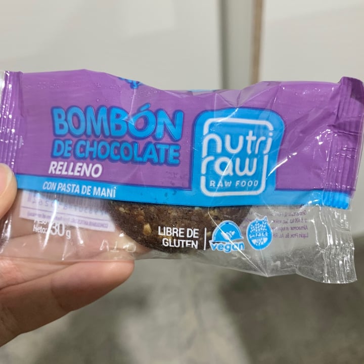 photo of Nutri Raw Bombon de chocolate relleno de mani shared by @mxxxxx on  28 Jul 2021 - review