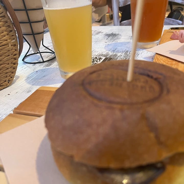 review photo of Osteria Ostuni Bistrot. Panino Con Hummus shared by @elele on 14 Aug 2022 - review