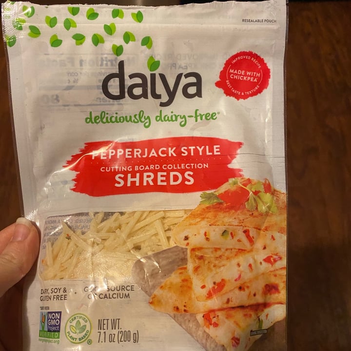 photo of Daiya Pepperjack Style Shreds shared by @pam22 on  08 Nov 2020 - review