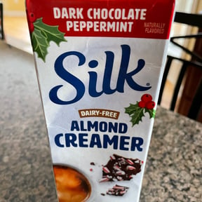 Silk Dark Chocolate Peppermint Dairy-Free Almond Creamer, 32 fl oz - Kroger