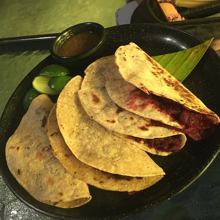 photo of Taller Vegánico Taco de asado de jamaica shared by @nitaav2 on  06 Oct 2021 - review