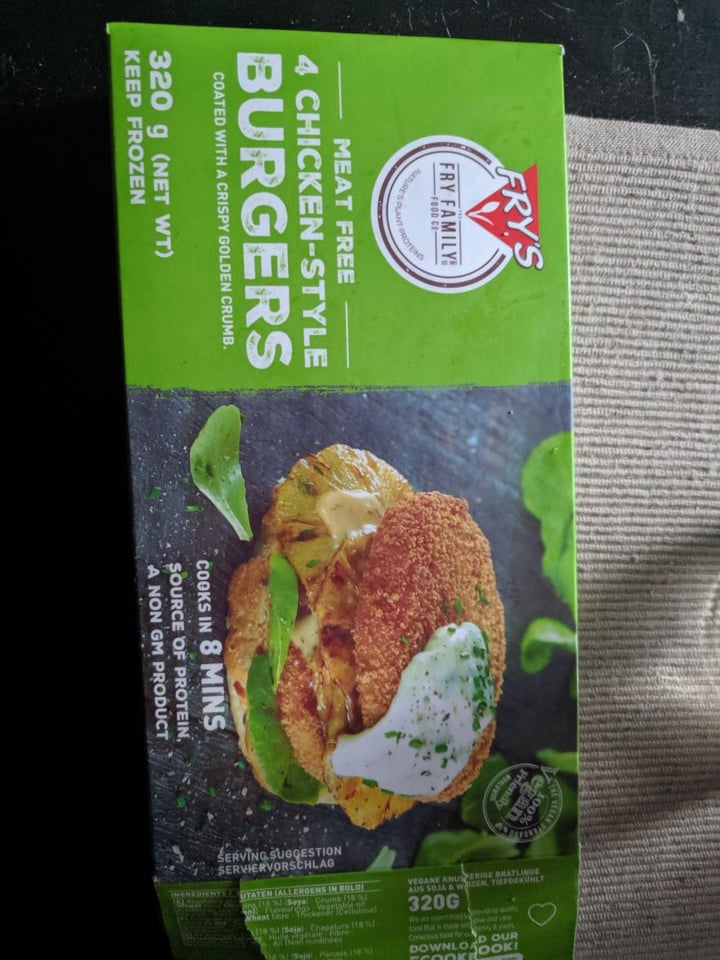 review photo of Fry's Family Food Chicken-Style Burgers shared by @clarabg on 24 Mar 2020 - review