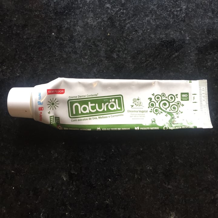 photo of Natural Joy Creme Dental Natural De Uva, Melissa E Camomila shared by @priscilamarrey on  08 May 2022 - review