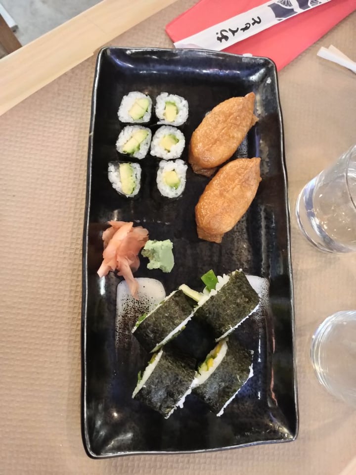 review photo of YAN KEN PON Sushi Ramen LA LATINA Surtido De Sushi Vegano shared by @veggienning on 23 Feb 2020 - review