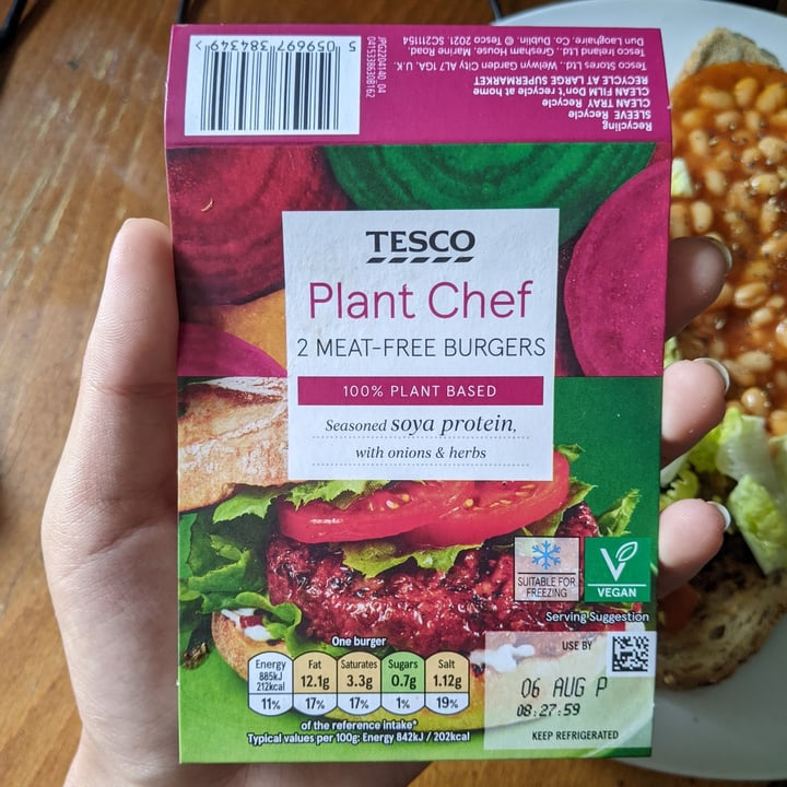 photo of Tesco Plant Chef 2 Meat-Free Burgers shared by @katchan on  04 Aug 2022 - review