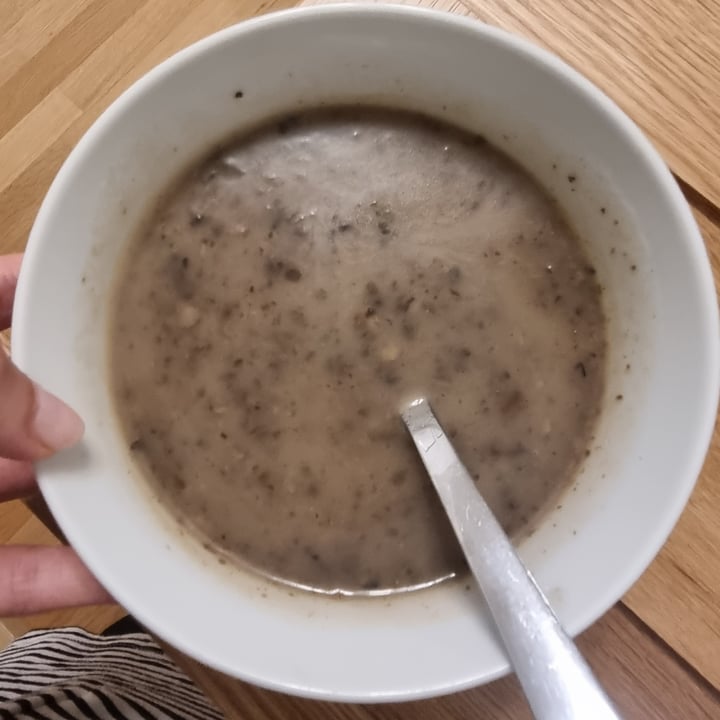 photo of New Covent Garden Soup Co Mushroom shared by @aamanda82 on  29 Sep 2022 - review
