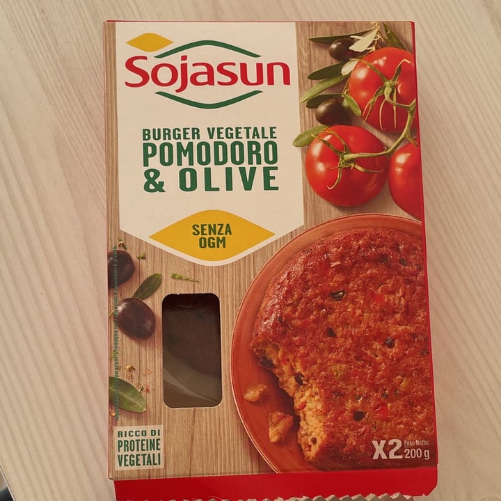review photo of Sojasun Burger Vegetale Pomodoro & Olive shared by @tapir on 06 Apr 2022 - review