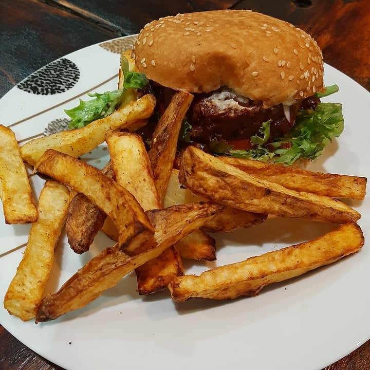 photo of Vegan Street Food ZA Seitan Rib-style Burger shared by @rynol on  11 May 2021 - review