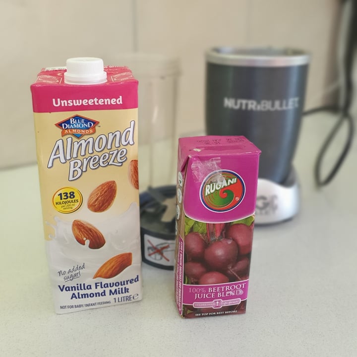 photo of Blue Diamond Unsweetened Vanilla Almond Milk shared by @candybouffe on  07 Sep 2020 - review