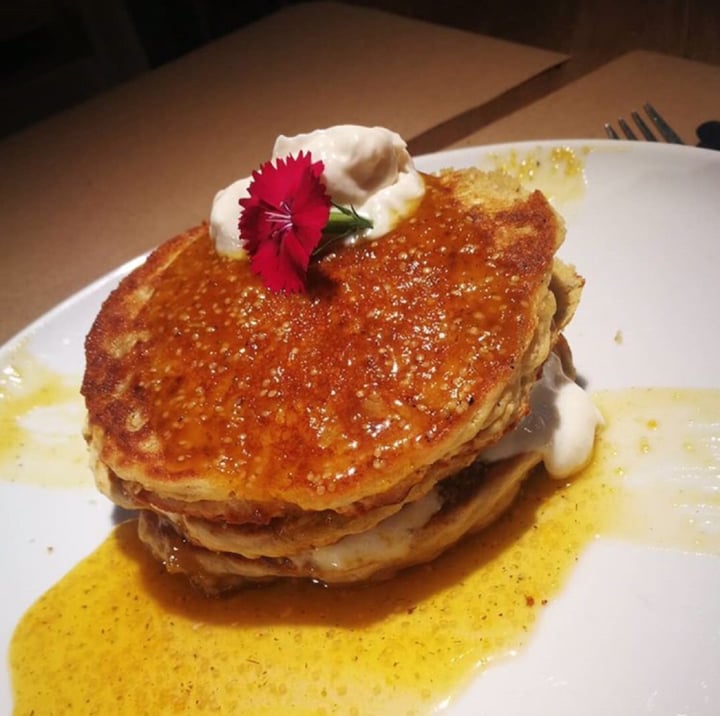 photo of De Raíz Cocina Café Pancakes de uchuva shared by @whynotvegan on  23 Aug 2019 - review