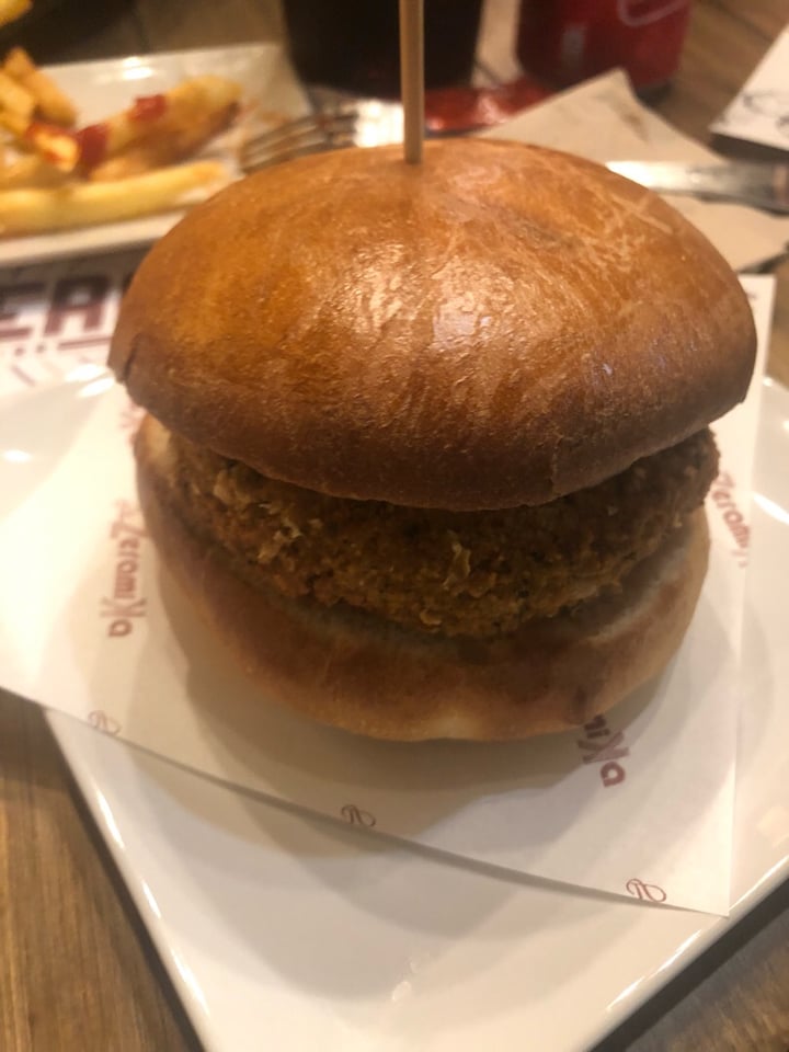 review photo of Bar Zeramika Hamburguesa Veggie shared by @nala4 on 15 Aug 2019 - review