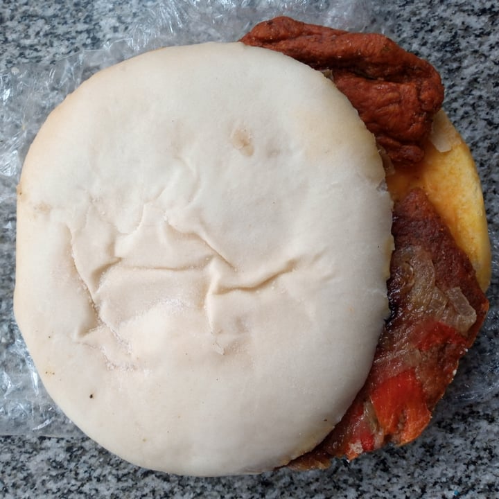 photo of Panadería DyD Sándwich De Seitán Y "Cheddar". shared by @guadaa4 on  25 May 2021 - review