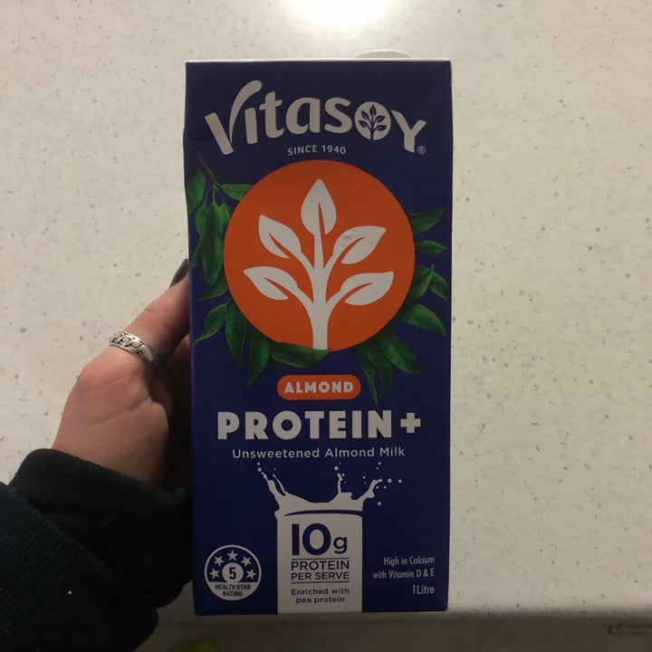 photo of Vitasoy | The Soy Experts Almond Milk Protein+ shared by @meenamoo on  30 Jun 2020 - review