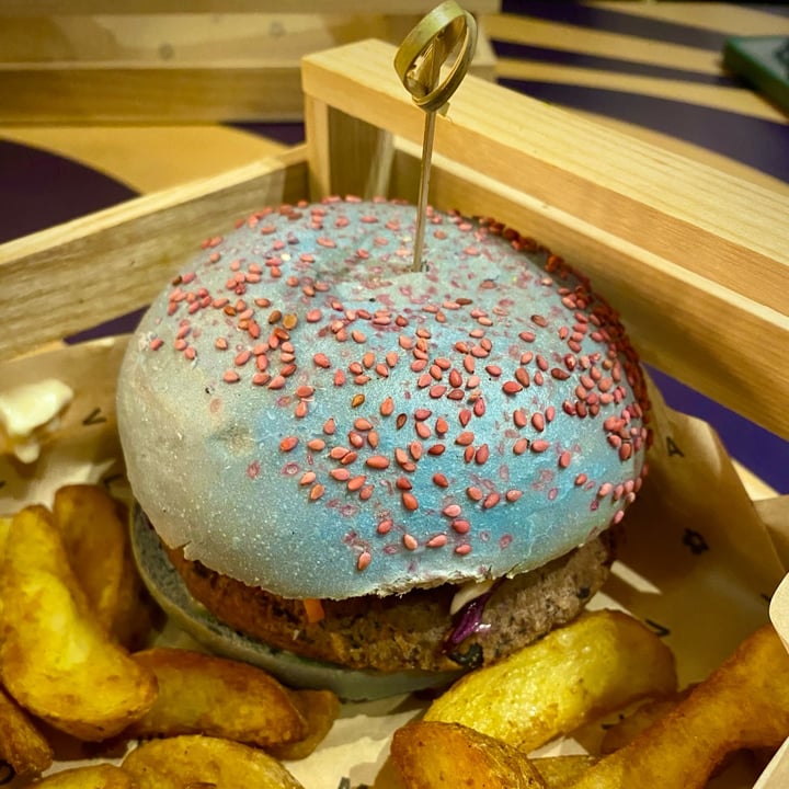 photo of Flower Burger I Puffi Burger shared by @shufm6 on  24 Mar 2022 - review