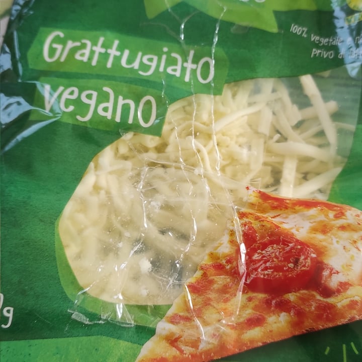 photo of Vemondo Grattugiato Vegano shared by @letiziacesari on  11 Mar 2022 - review