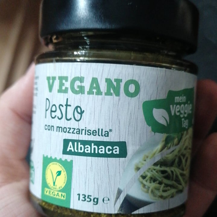 review photo of Mein Veggie Tag Pesto con Mozzarisella Albahaca shared by @valquiriaoscura on 20 May 2022 - review