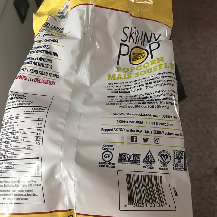 photo of Skinny Pop White Cheddar Flavor shared by @vegan4lyfe on  05 May 2020 - review