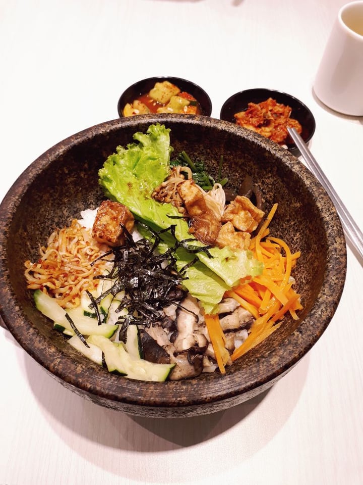photo of Seoul Yummy - Puri Indah Mall Vegetarian Bibimbap shared by @kyndlyvegan on  23 Dec 2019 - review