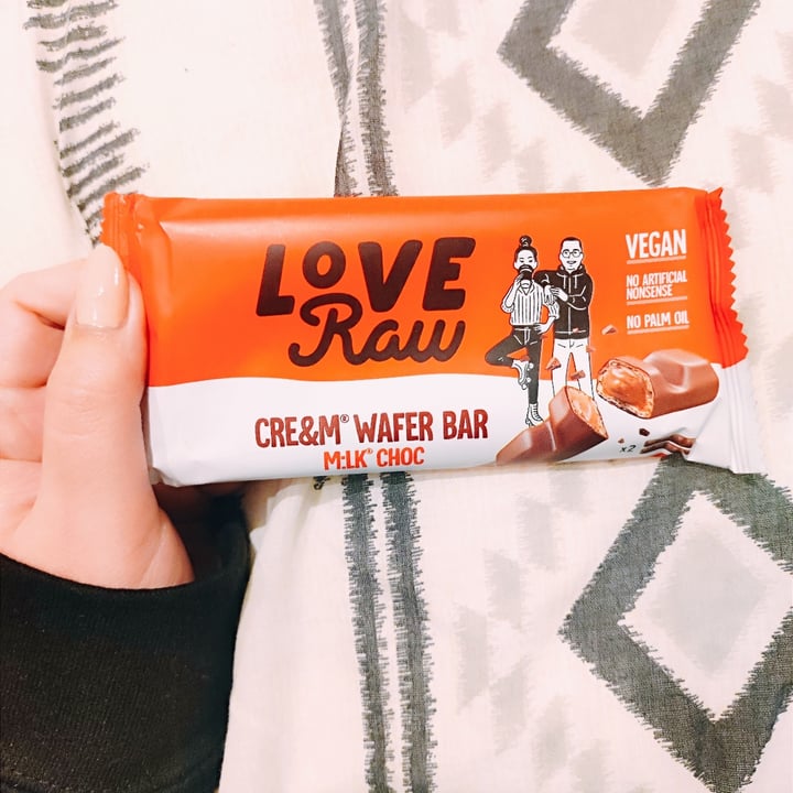 photo of LoveRaw Chocolate Peanut Butter Wafers shared by @tiax on  20 Nov 2022 - review