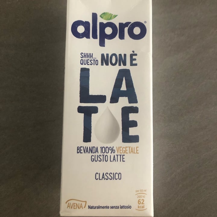 photo of Alpro This is Not Milk Classic Questo Non è Late Classico shared by @fabianna on  23 Jul 2022 - review