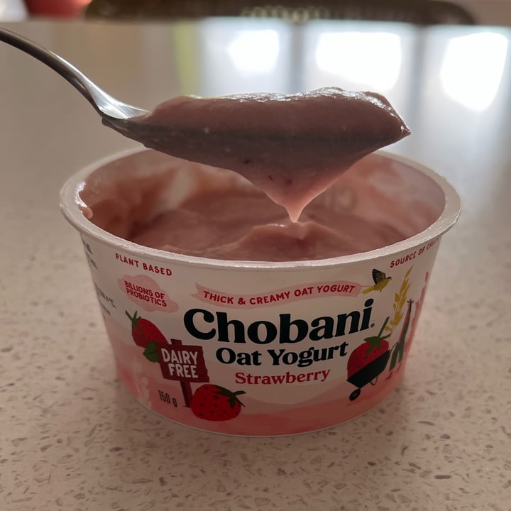 photo of Chobani Oat Yogurt Strawberry shared by @jess-m-wright on  07 Aug 2022 - review