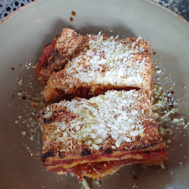 photo of Gigi's Pizzeria Lasagna shared by @monaperry on  22 Dec 2020 - review