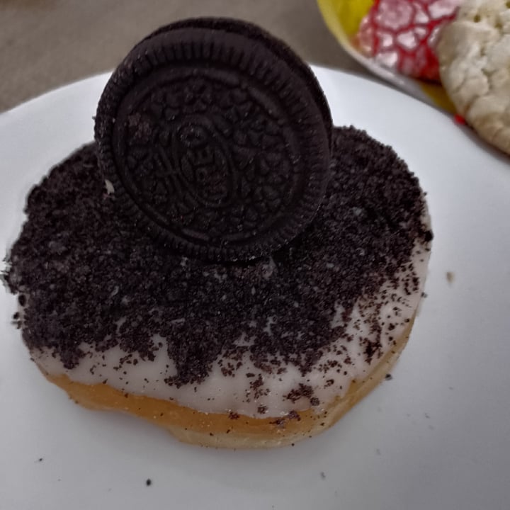 review photo of Mönt take away Donas De Dulce De Almendras Y Oreos shared by @noeliachavez10 on 14 Oct 2022 - review
