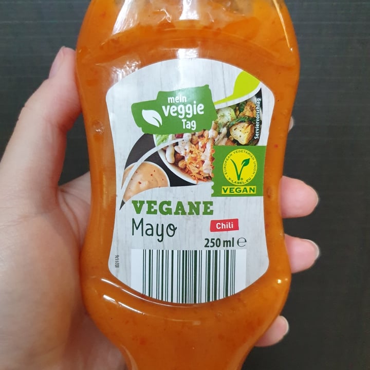 photo of Mein Veggie Tag Vegane Mayo Chili shared by @sotofu on  17 Nov 2022 - review