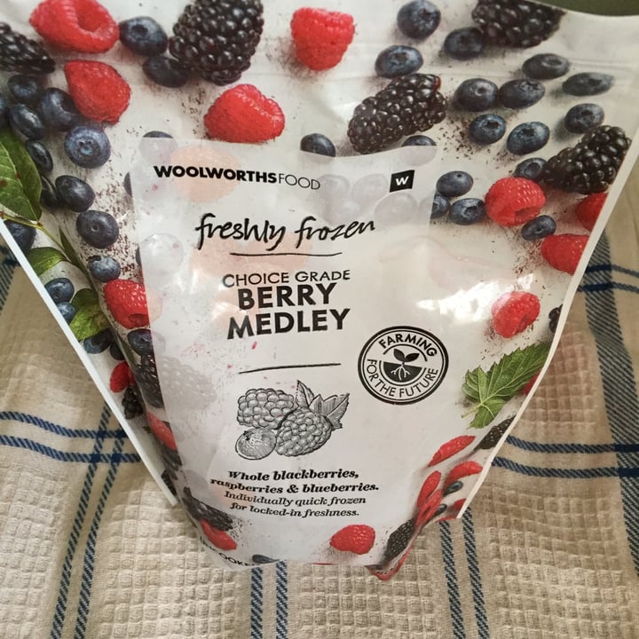 photo of Woolworths Food Berry Medley Frozen shared by @pushpavegan on  04 Feb 2021 - review