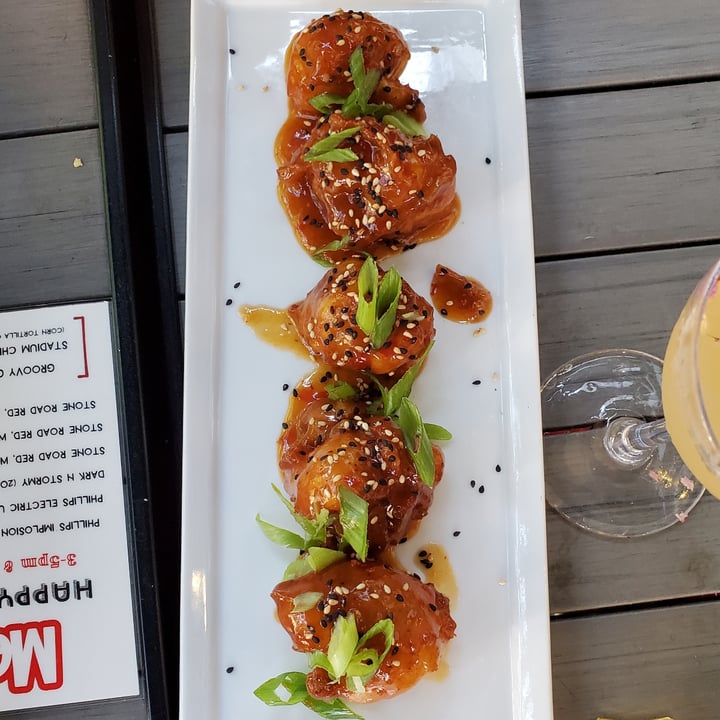 photo of MeeT in Yaletown Sweet-Chili Cauliflower shared by @flycrayon on  23 Aug 2021 - review