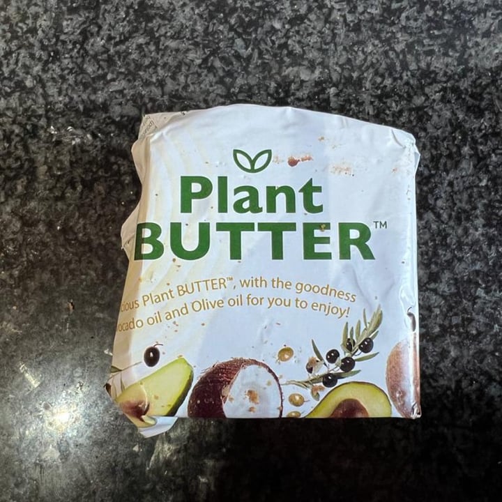 photo of Flora plant butter with olive x coconut and avo shared by @sugarfreesammy on  01 Jul 2022 - review