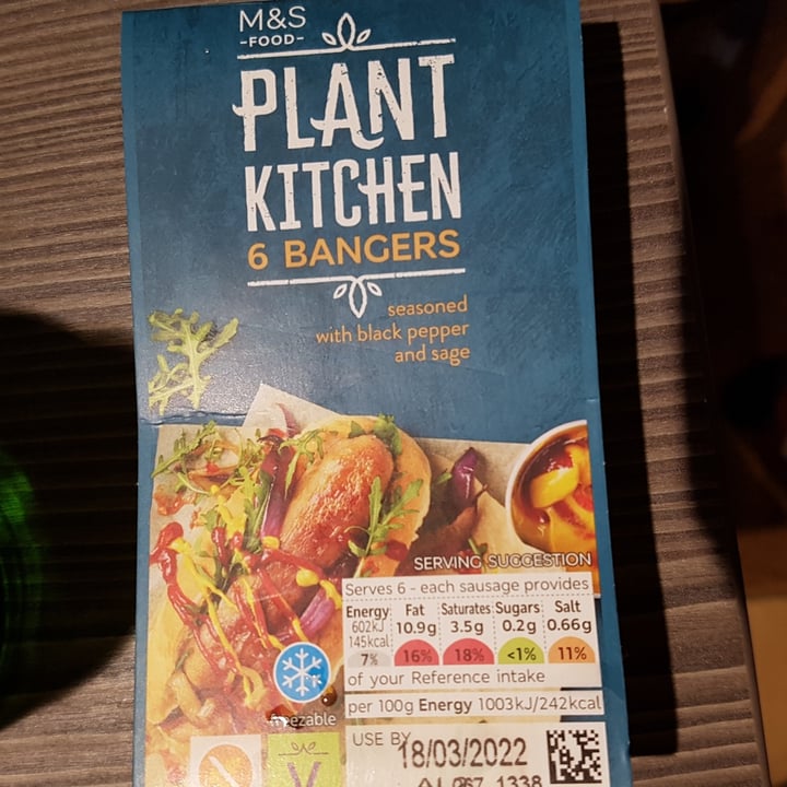 photo of Marks & Spencer Food (M&S) Plant Kitchen 6 Bangers shared by @vegan-paul on  26 Mar 2022 - review